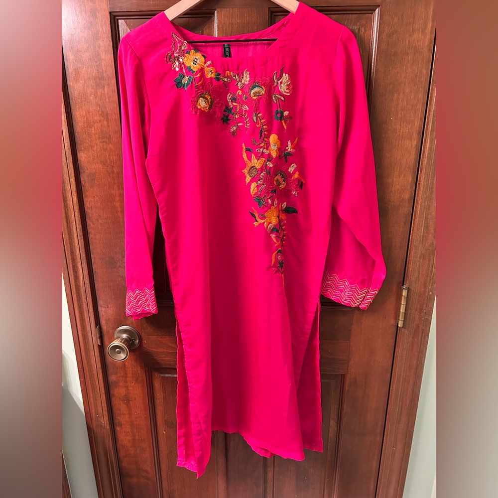B.B. FASHIONS Vibrant Embroidered Pink Kurta. Size M